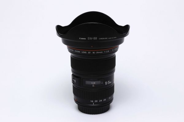 Objektiv Canon Zoom 16-35 mm